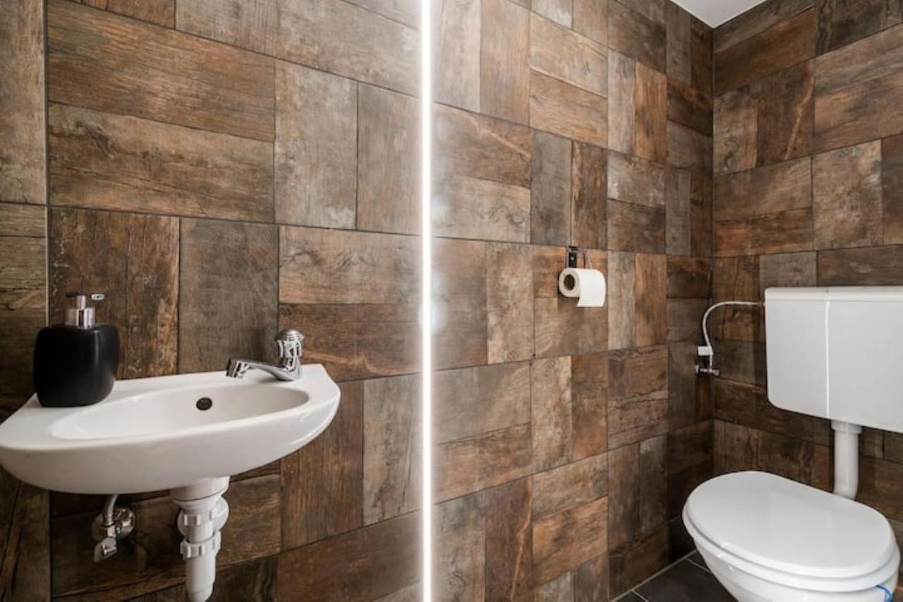 Very Stylish And Central Ac Apartment Budapest Exterior photo